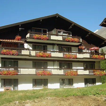 Haus *