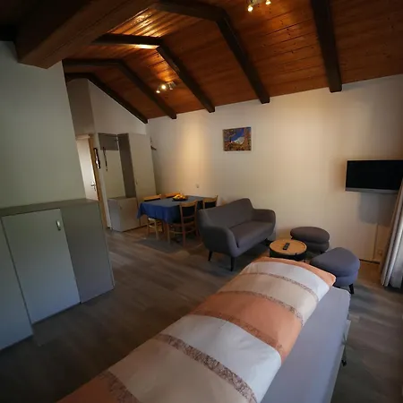 Haus *