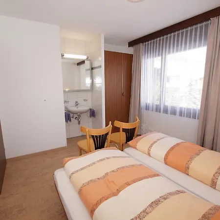 Apartment Haus *