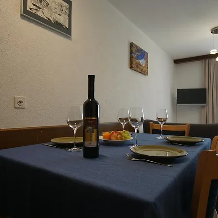 Apartment Haus *