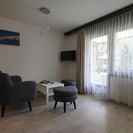Apartment Haus *